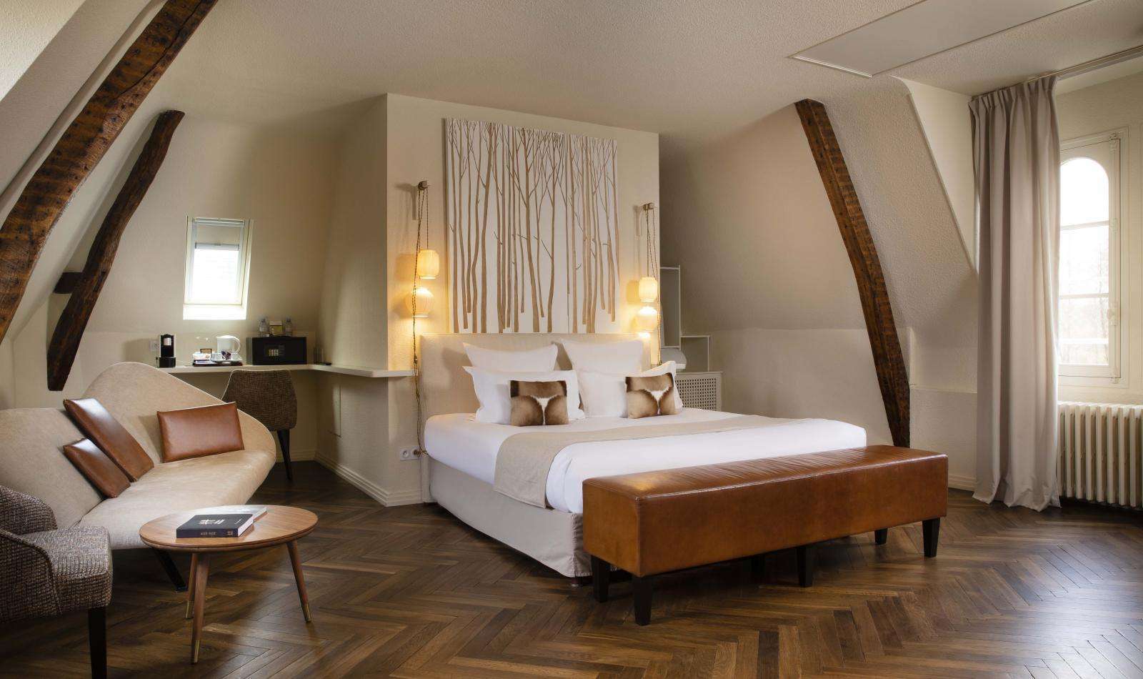 Отель Country Club Yvre-l'Eveque Номер фото
