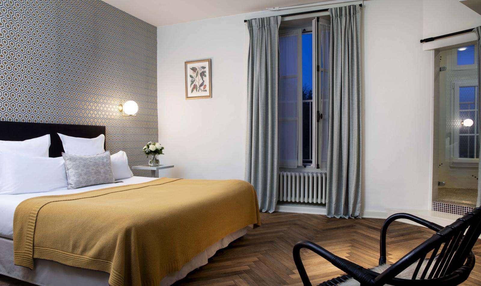 Отель Country Club Yvre-l'Eveque Номер фото